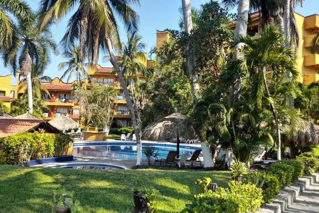 Sol Y Mar. Delfines Apartment Ixtapa  Ngoại thất bức ảnh